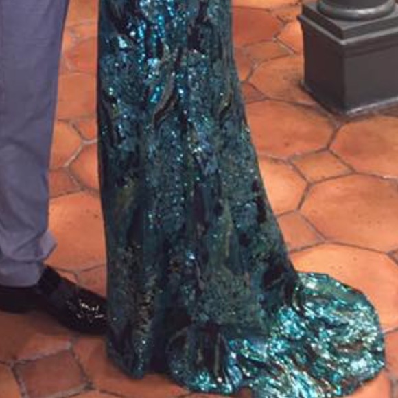 Green Black Mermaid Dress - Picture 2 of 5